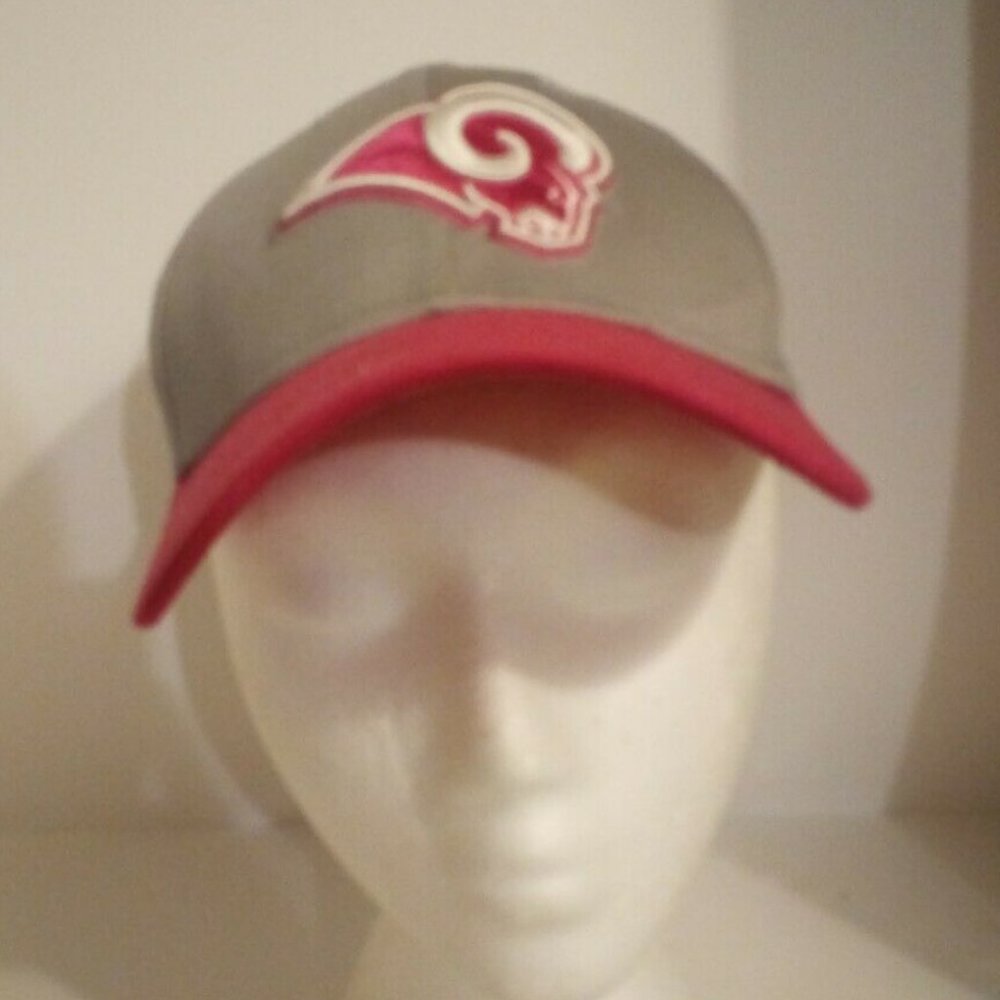 New Era St Louis Rams Hat Cap Adjustable Breasts C